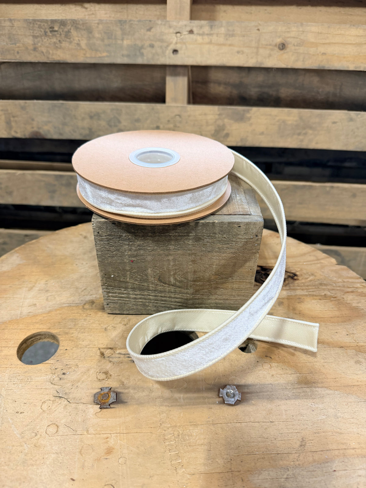 1" by 10Y Heritage Velvet Ribbon | Ivory wired ribbon - 7005W-028-25E