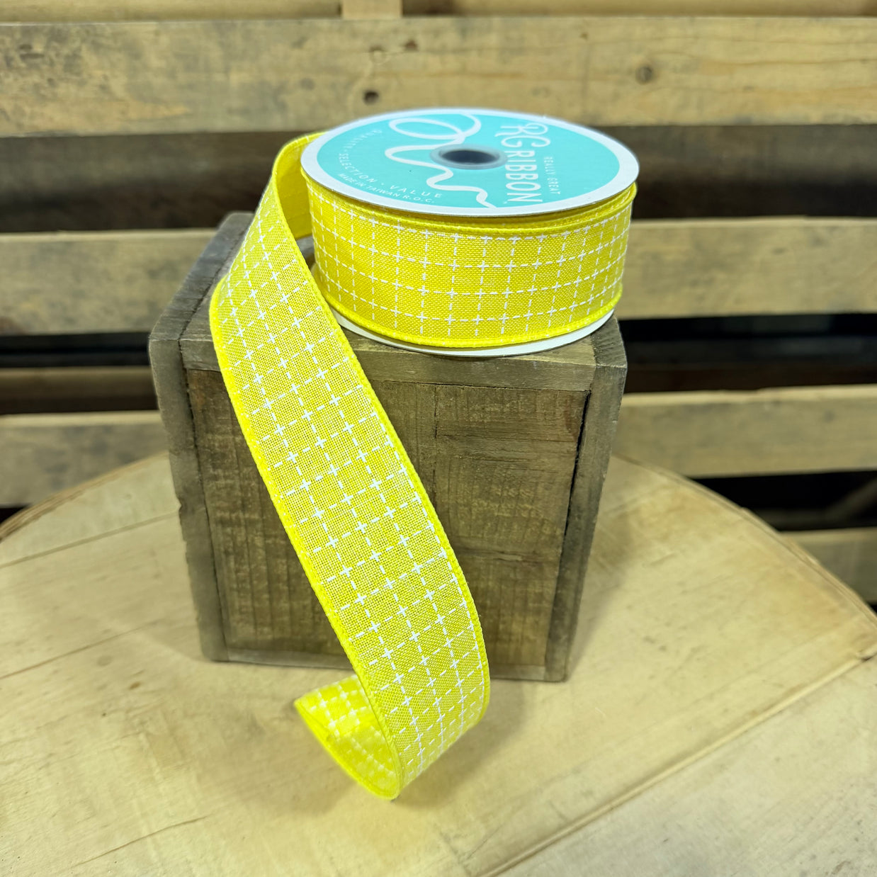 1.5" x 10Y  Yellow Raised stitch Wired Ribbon - RG0167729