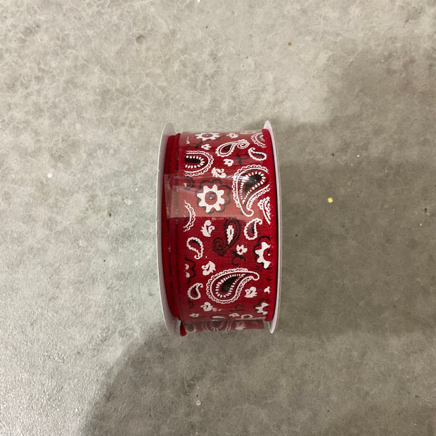 1.5 ” x 10yd red paisley Wired Ribbon - RG1692R9