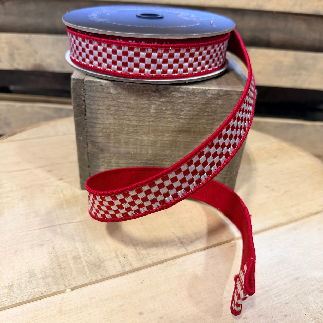 1.5” x  10yd Red and white  farrasilk Wired Ribbon - RK848-57