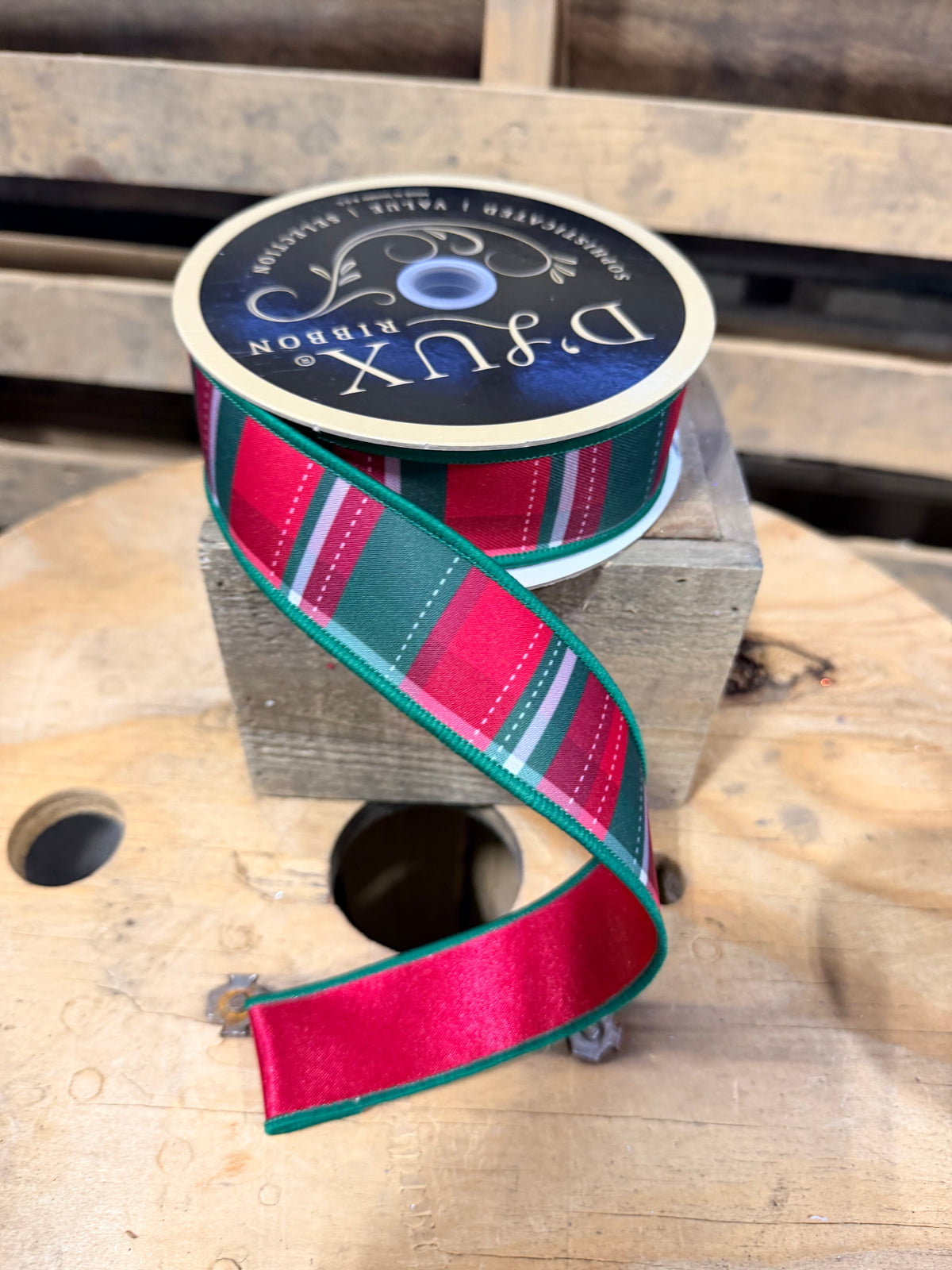 1.5” x 10yd Christmas plaid Wired Ribbon - LX128467