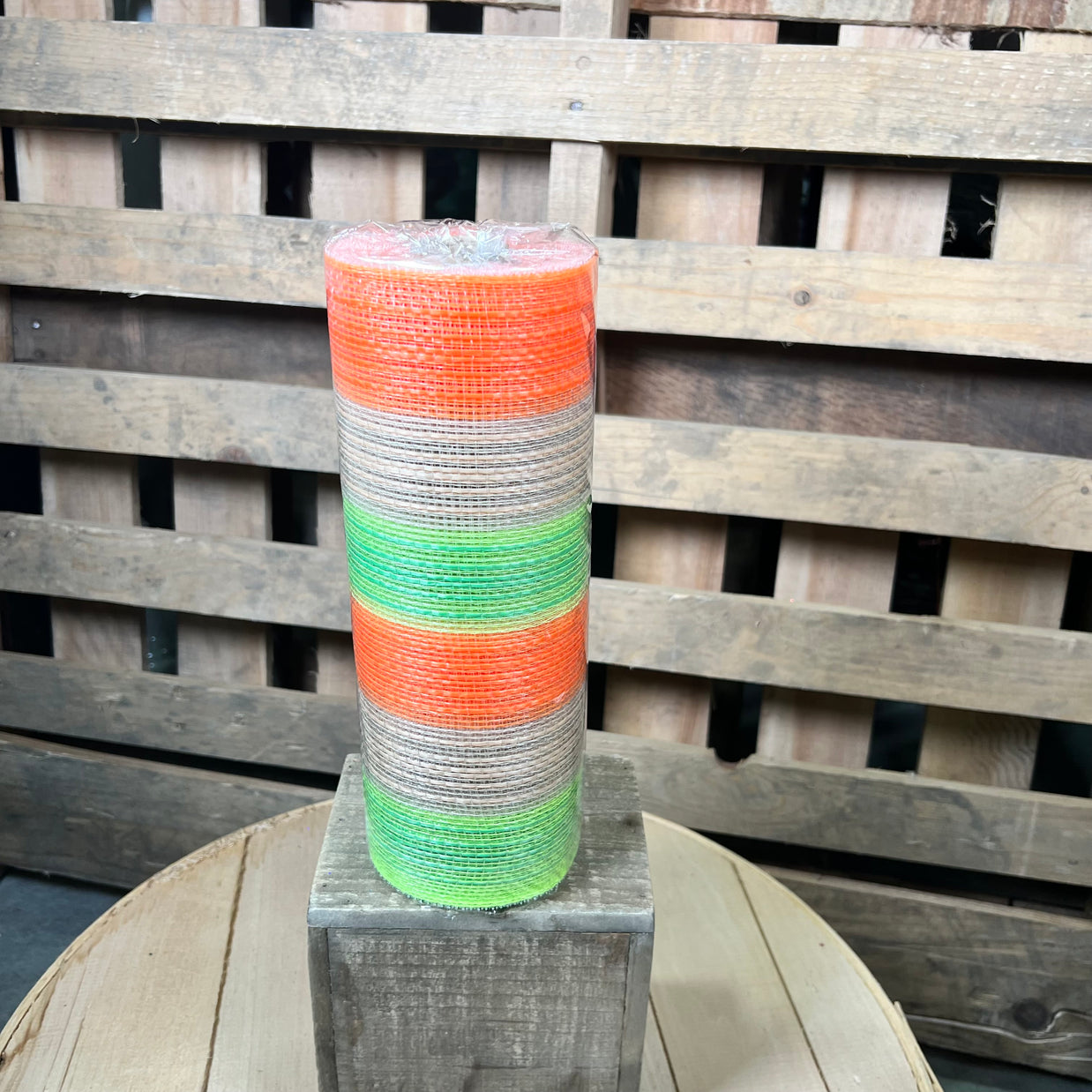 10" x 10Y Vertical stripe mesh - RE13851N