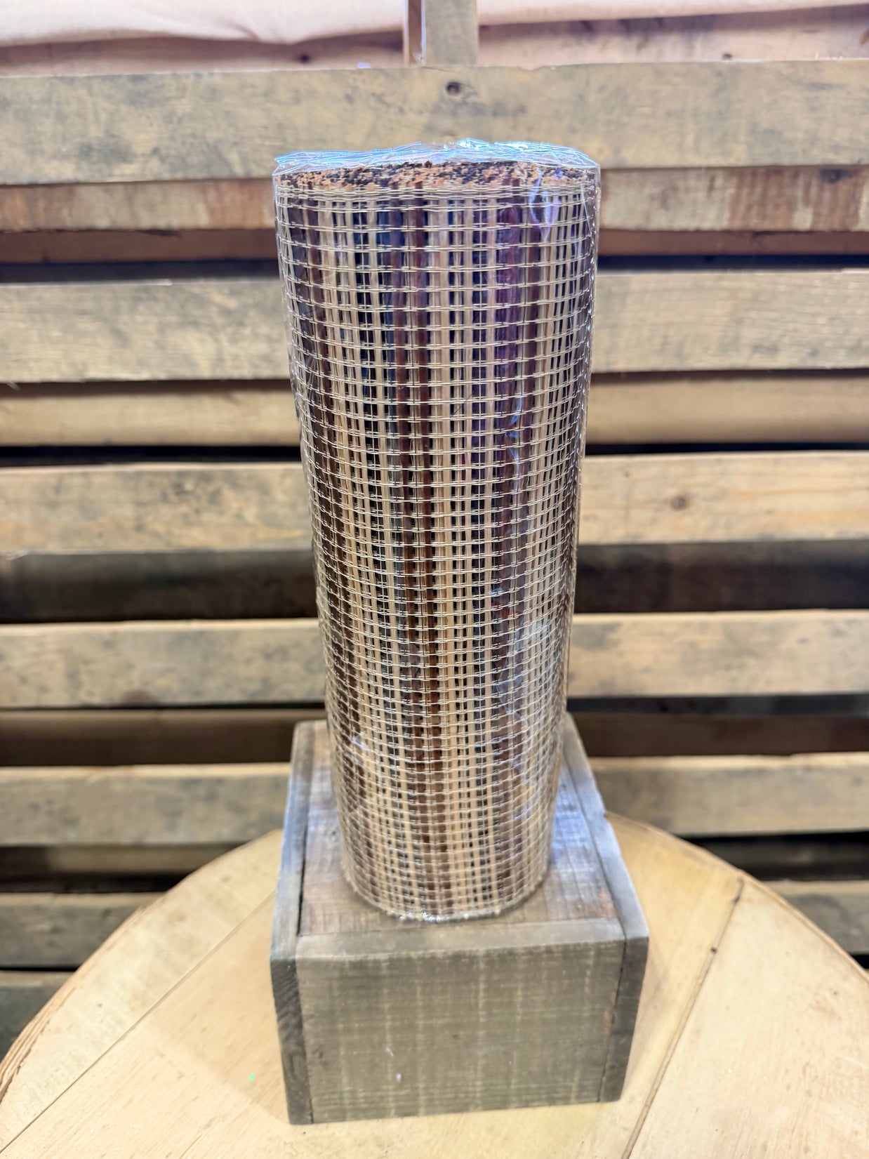 10" x 10Y Tan and brown wide stripe mesh  - RE8902TN
