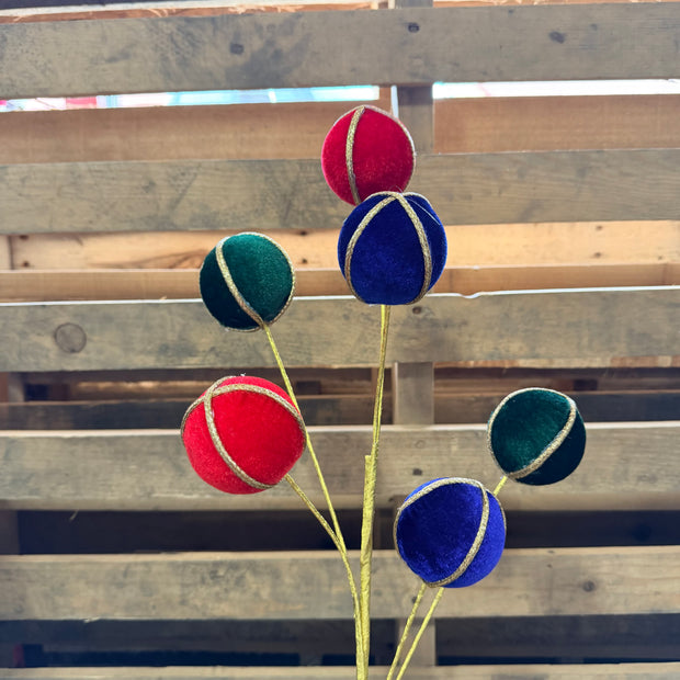 28"  Velvet Ball Spray - 86766RGB