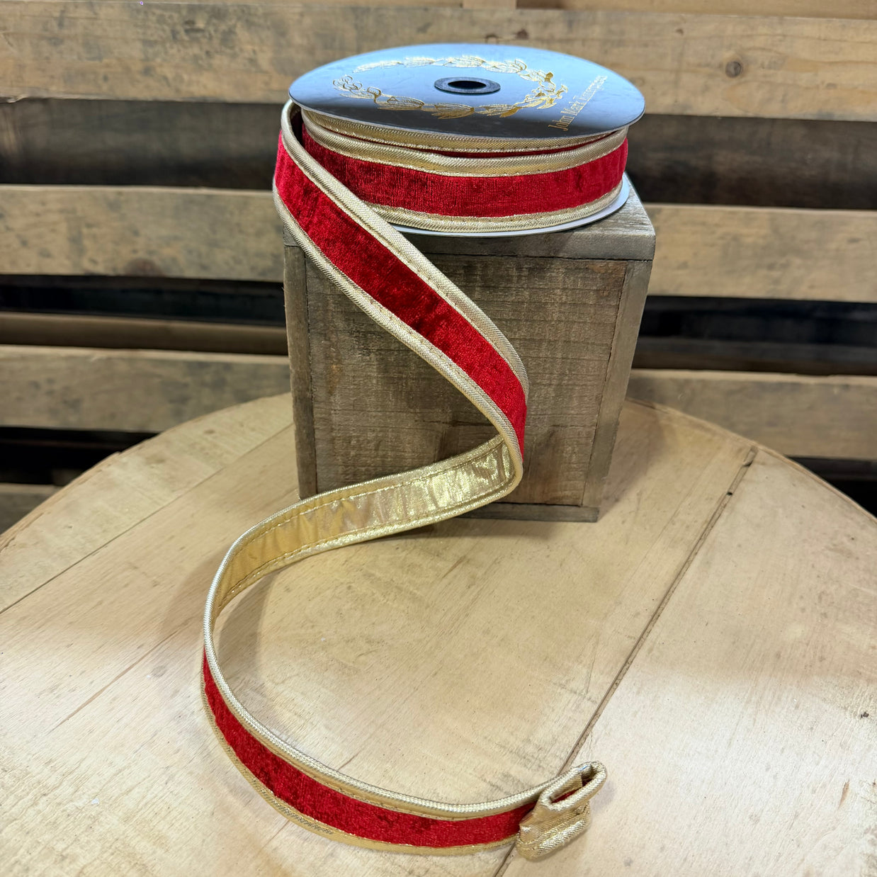 1” by 10y Red velvet double side gold backed wired ribbon - John Mark - JME-WN25-024-RED-1