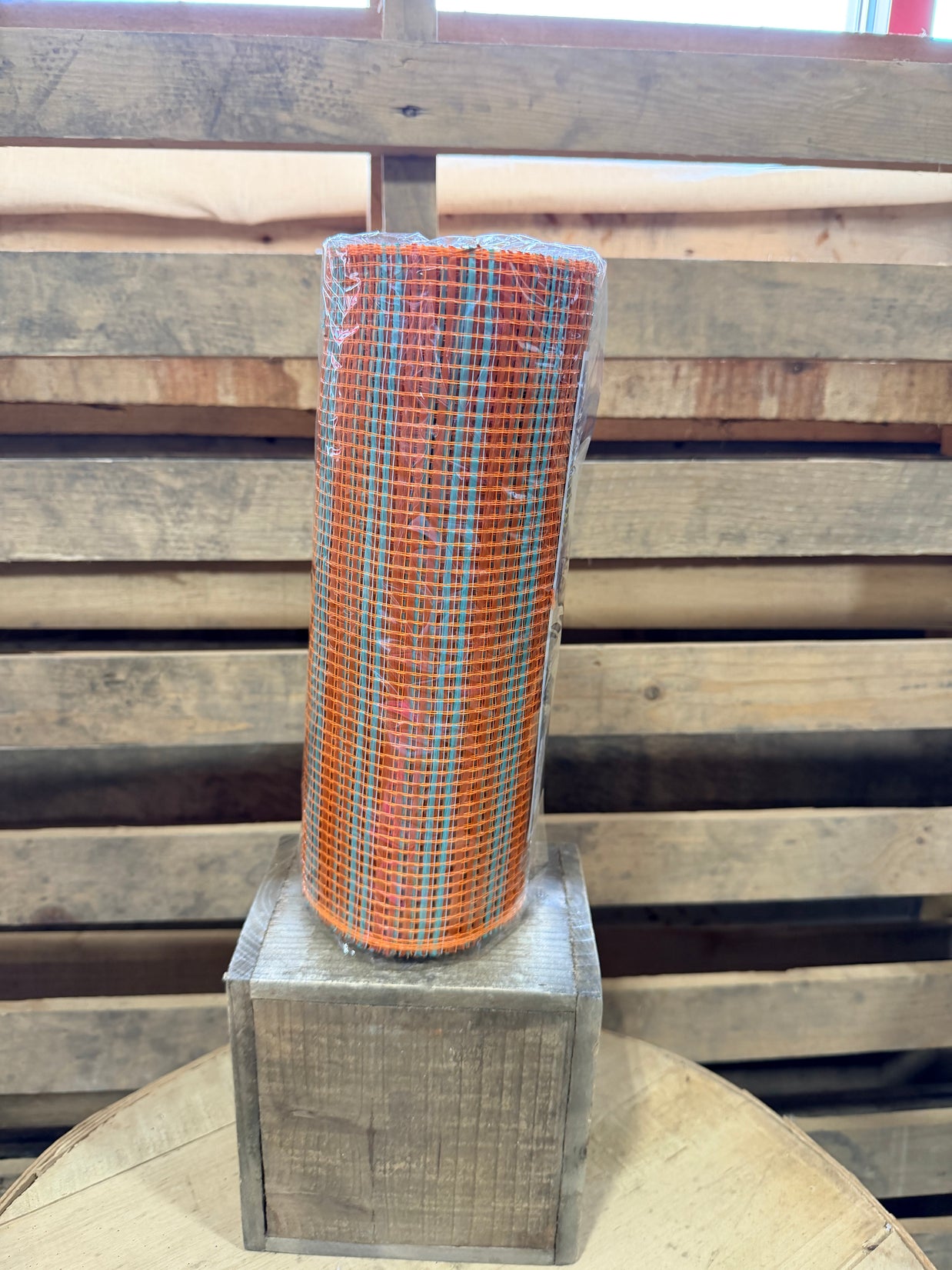 10"X10YD HORIZONTAL WIDE STRIPE MESH - ORANGE AND TEAL - RE8902TK