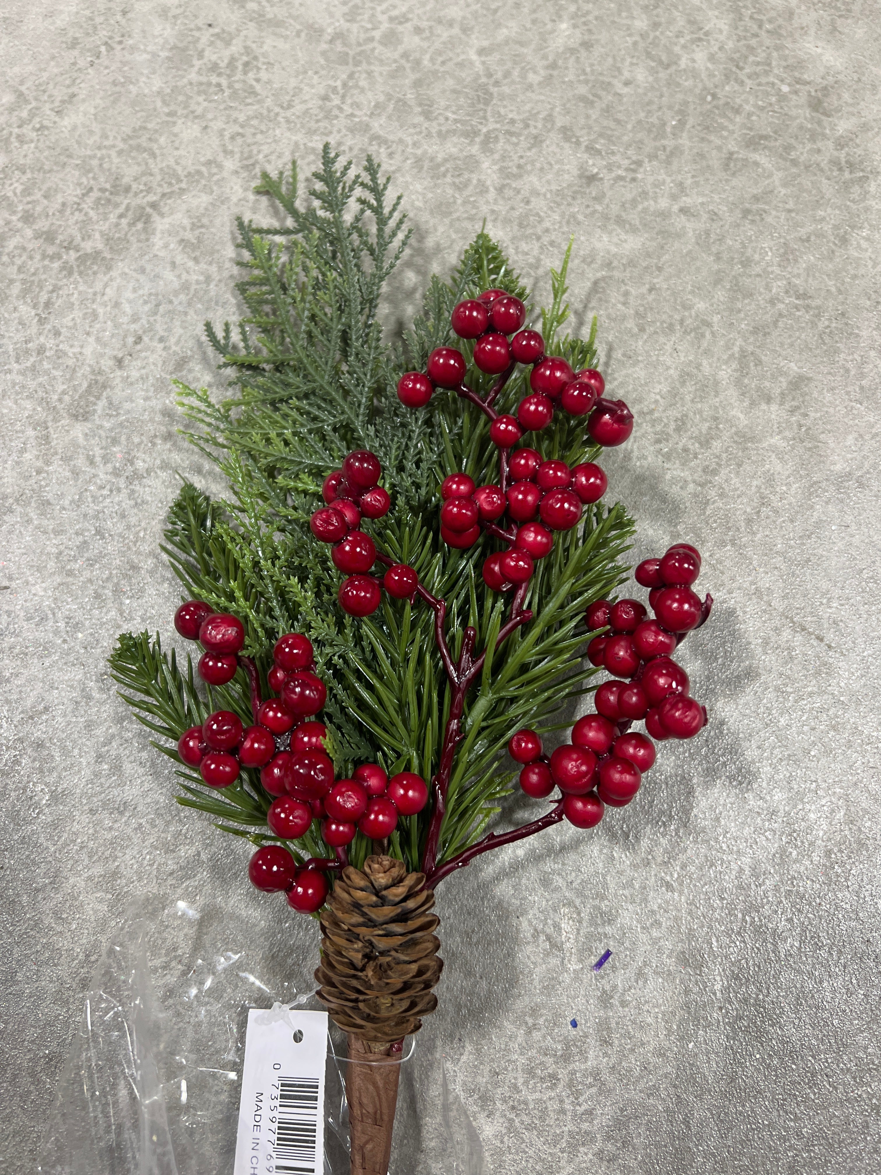 Cedar berry pick  - 69271