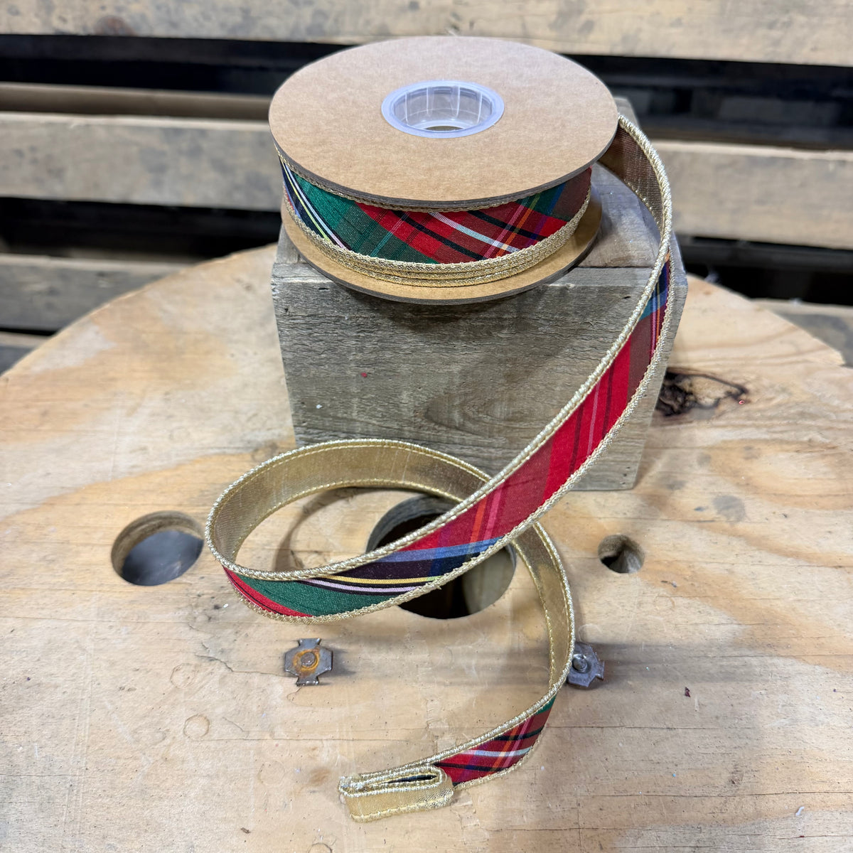 1" X 10YD Bold Christmas Plaid w/ Metallic Gold Backing wired Ribbon - 9873W-675- 25E