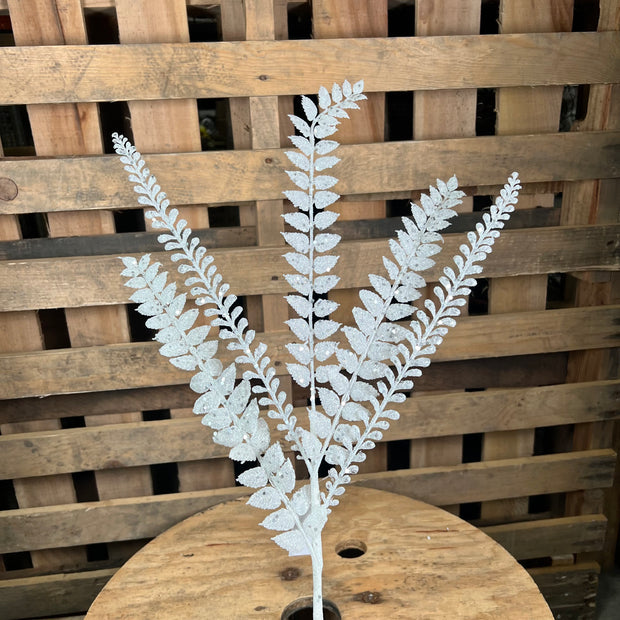 26" White fern spray - 60266