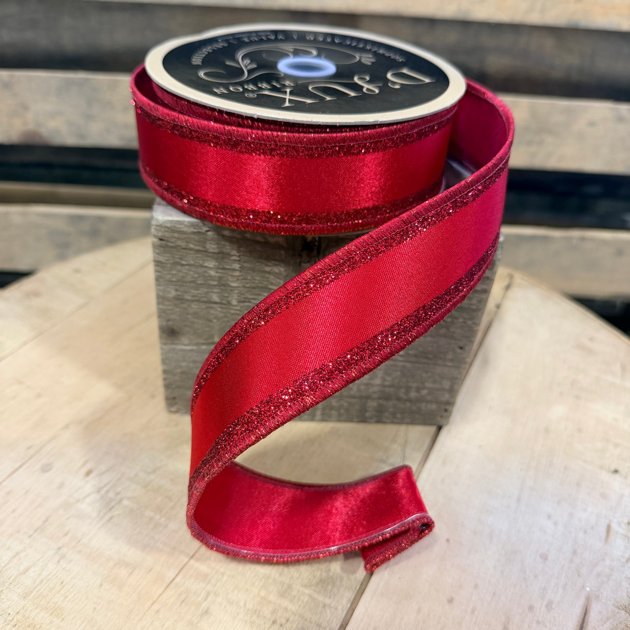 1.5” x 10yd Red Vertical Glitter stripe d’lux ribbon - LX311924
