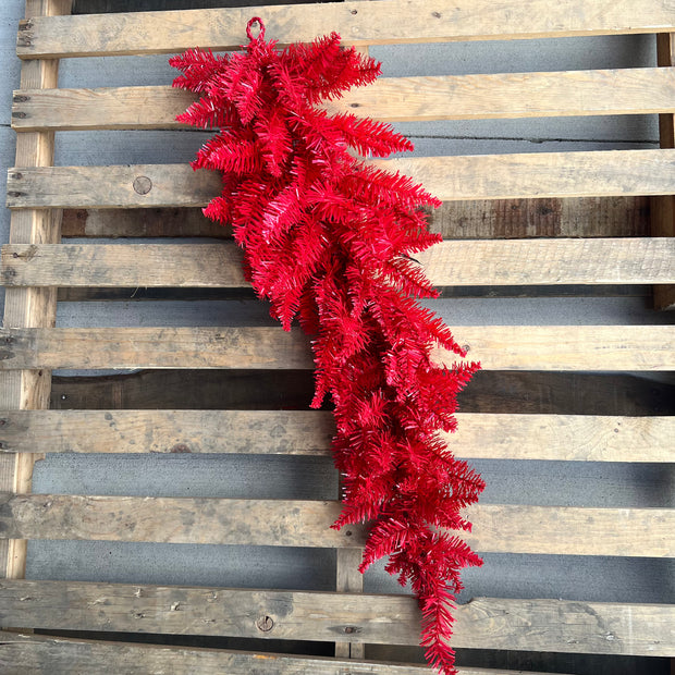 36"H Red tear drop swag base - K161407