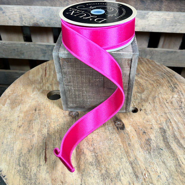 1.5” x 10yd hot pink satin d’lux ribbon - LX400511