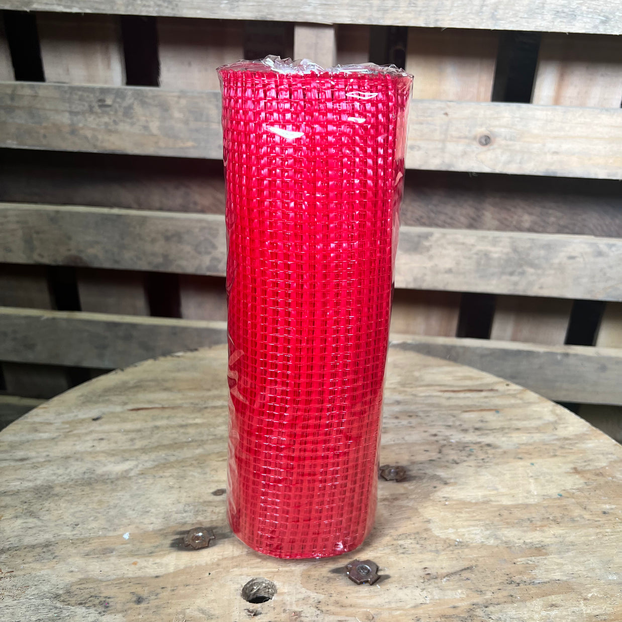 10"X10YD HORIZONTAL WIDE STRIPE MESH - RED - RE890024