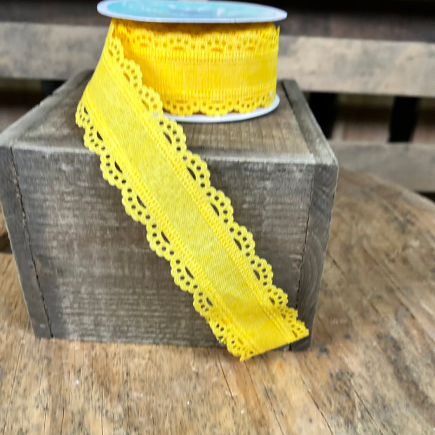 1.5"X10YD SCALLOPED EDGE ROYAL BURLAP - SUN YELLOW - RGC13028N