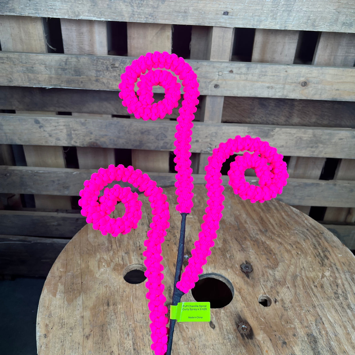 28in pink chenille spiral curly - 57259BT
