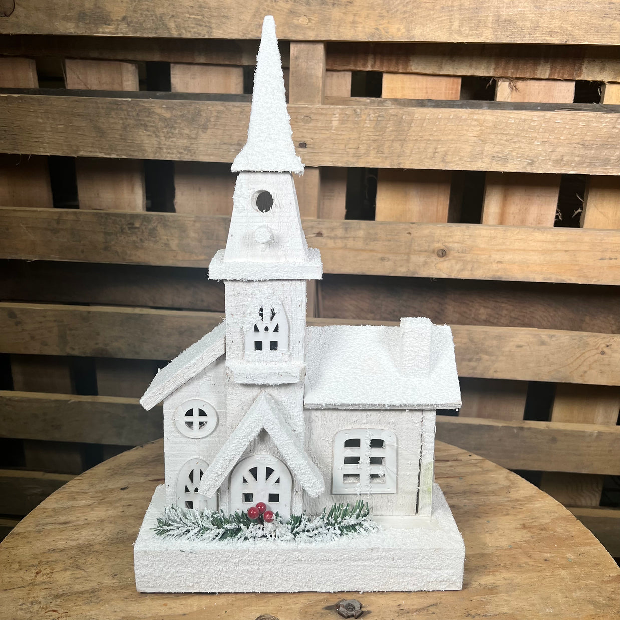 16 in white wood Christmas church - 84423WT