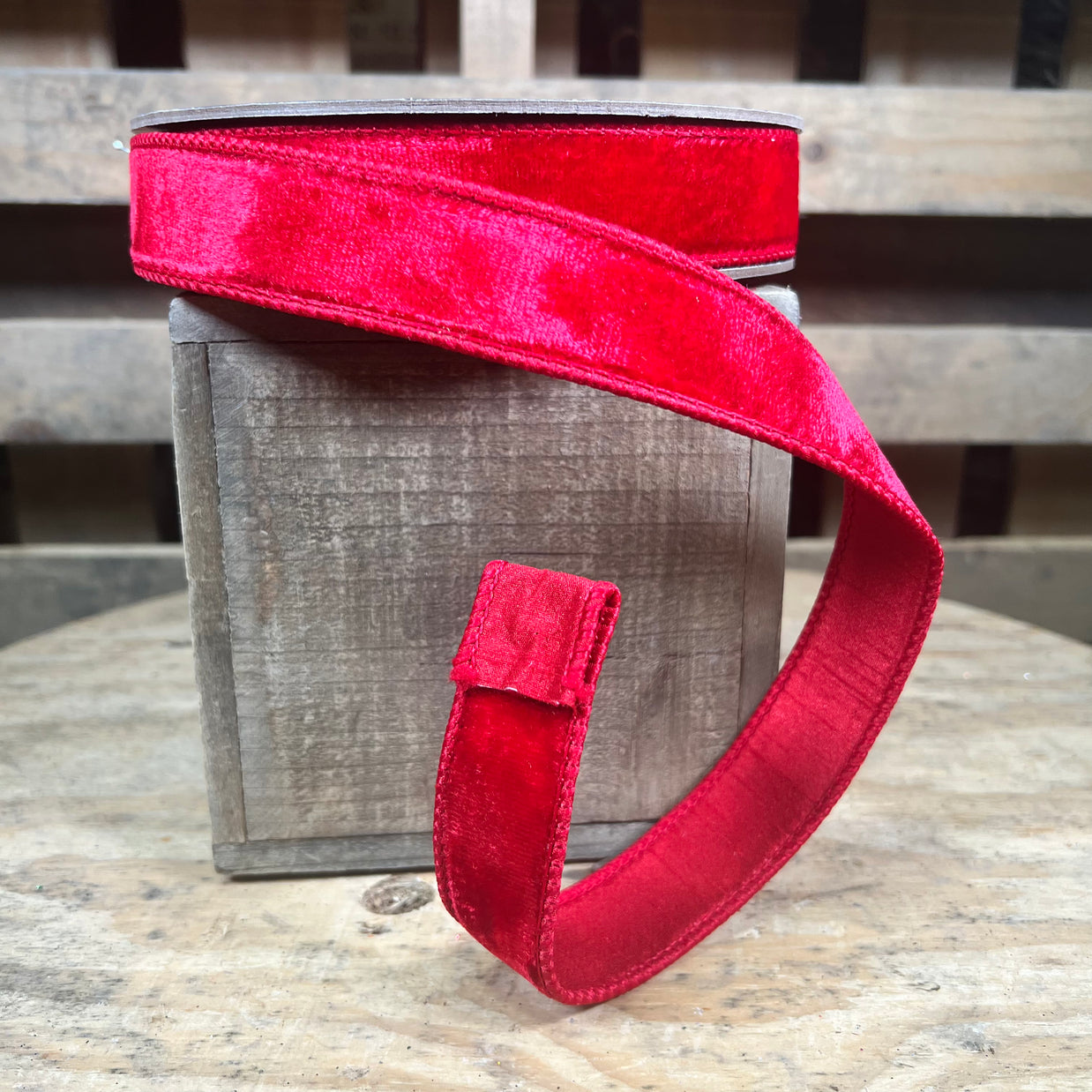 1” x 10y Red velvet designer ribbon - QK258603