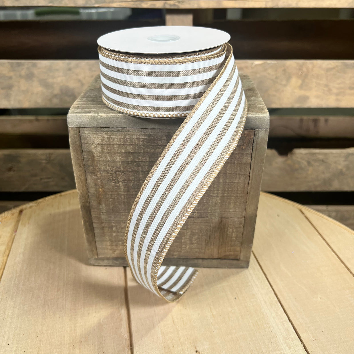 1.5" x 10Y natural cabana stripe  Wired Ribbon - Q817009-01