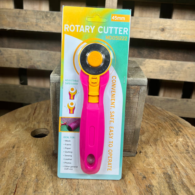 Rotary cutter, wreath making tools, mesh cutting tool - MD051222