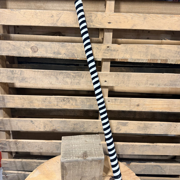 28” Bendable Black and White stick - XP384297