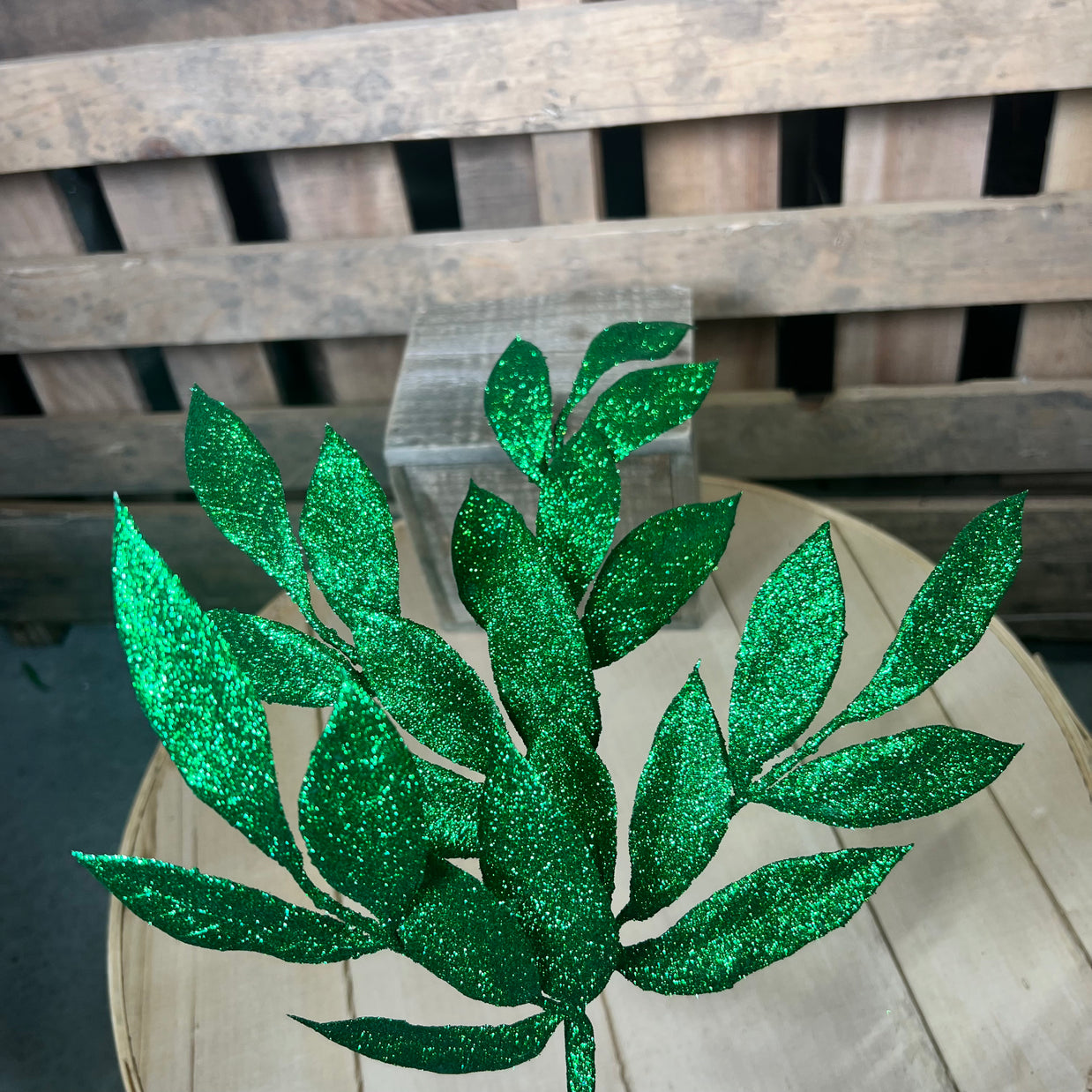 22" Green Glitter BayLeaf Spray - L152904