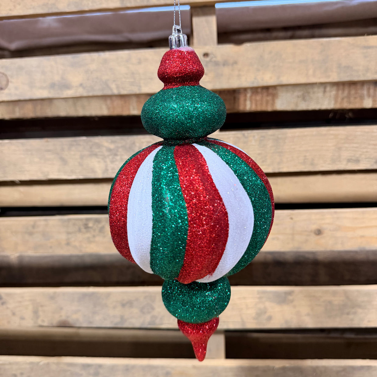 9.75'L SWIRL BALL FINIAL ORNAMENT
- XJ7304YM