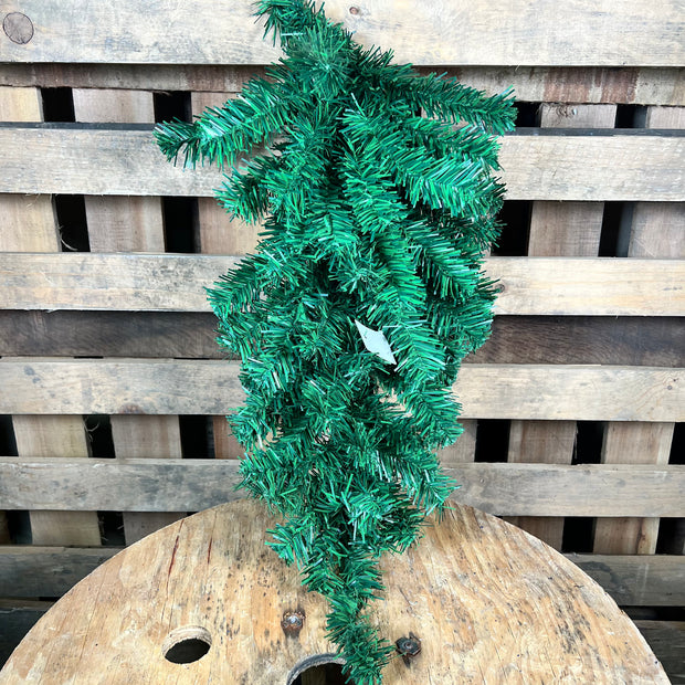 24"H evergreen tear drop swag base - xx930109