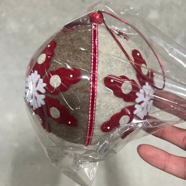 5.5" SNOWFLAKE BALL ORNAMENT - XJ5585