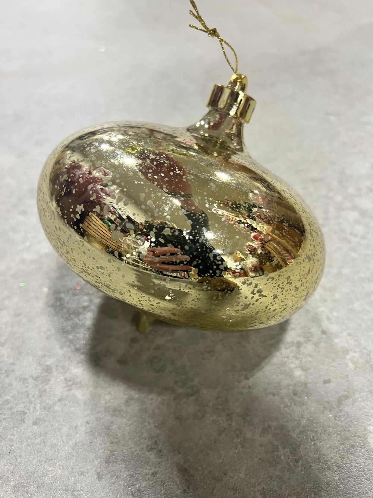 6” Gold Metallic Onion Ornament - 85951GD