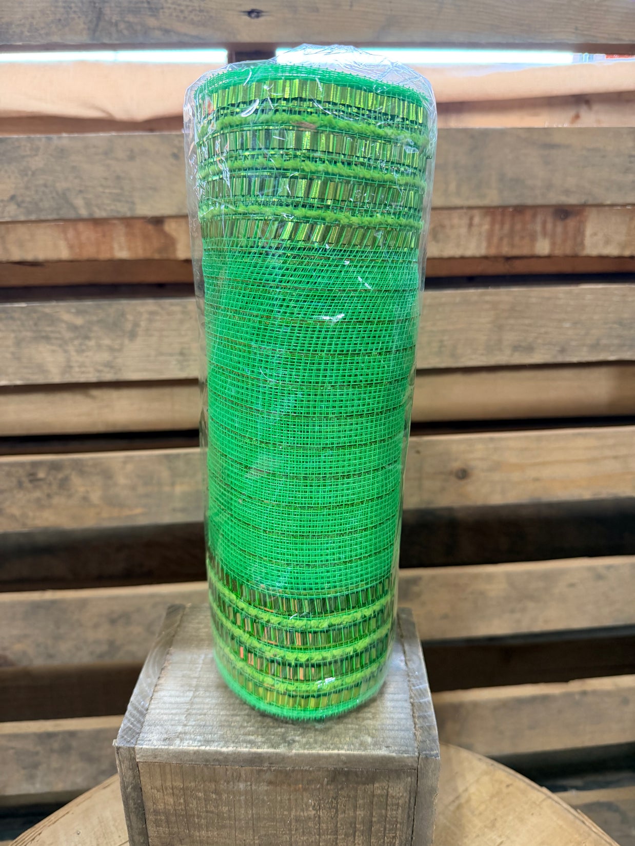 10" x 10Y Lime green boarder stripe mesh - RY811968