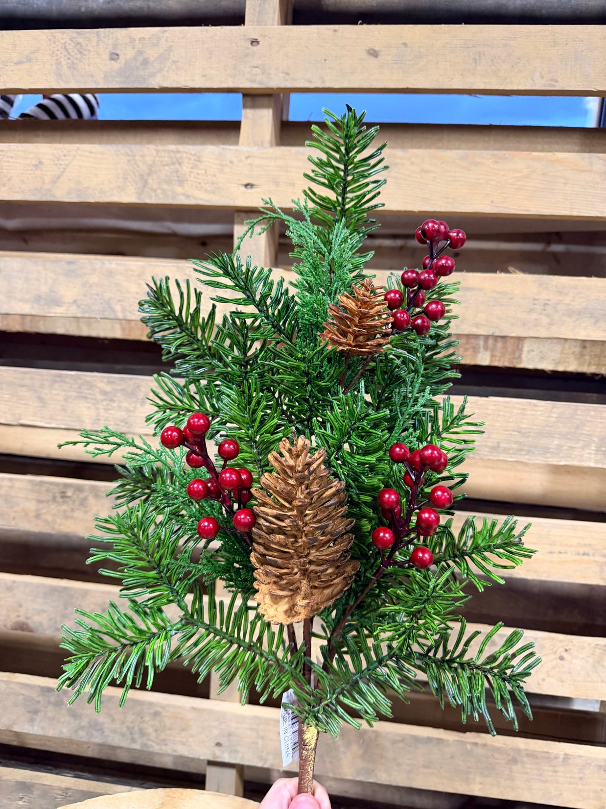 25"  Arborvitae/Pinecone/Berry Spray  - XX9932