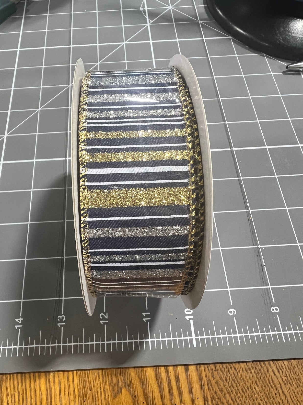 1.5”x 10yd navy blue and gold glitter stripe Wired Ribbon - RGC195319