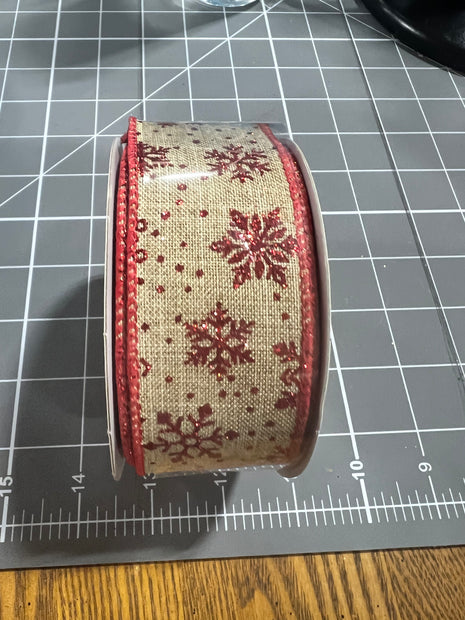 1.5”x 10yd red and tan snowflake  Wired Ribbon - RGE113901