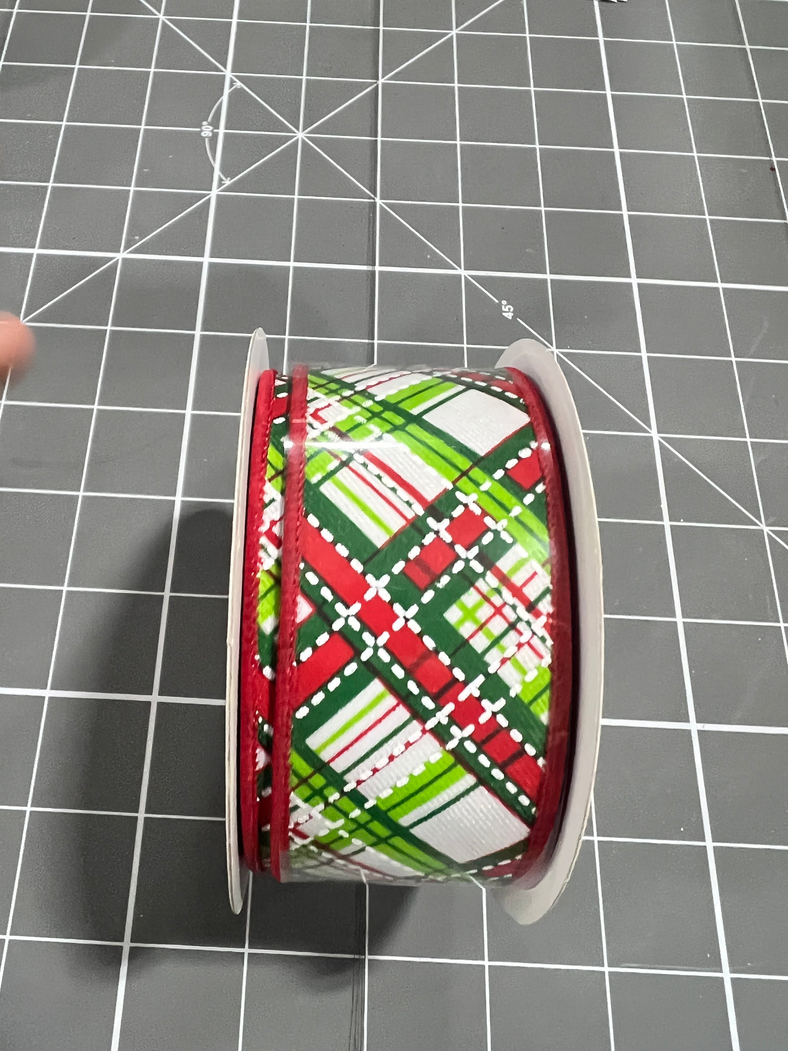 1.5”x 10yd diagonal dash plaid  Wired Ribbon - RGE184933