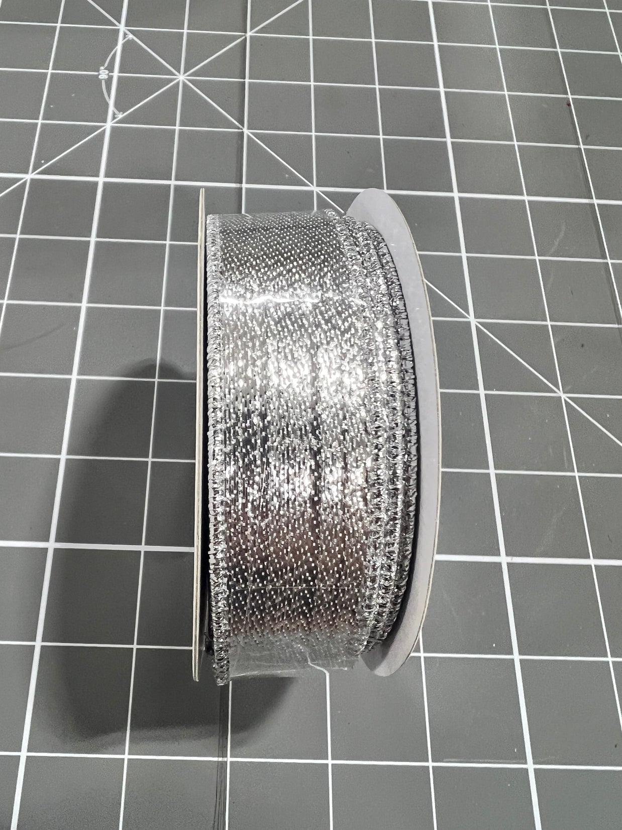 7/8"X10YD silver metallic Wired Ribbon - RG0739926