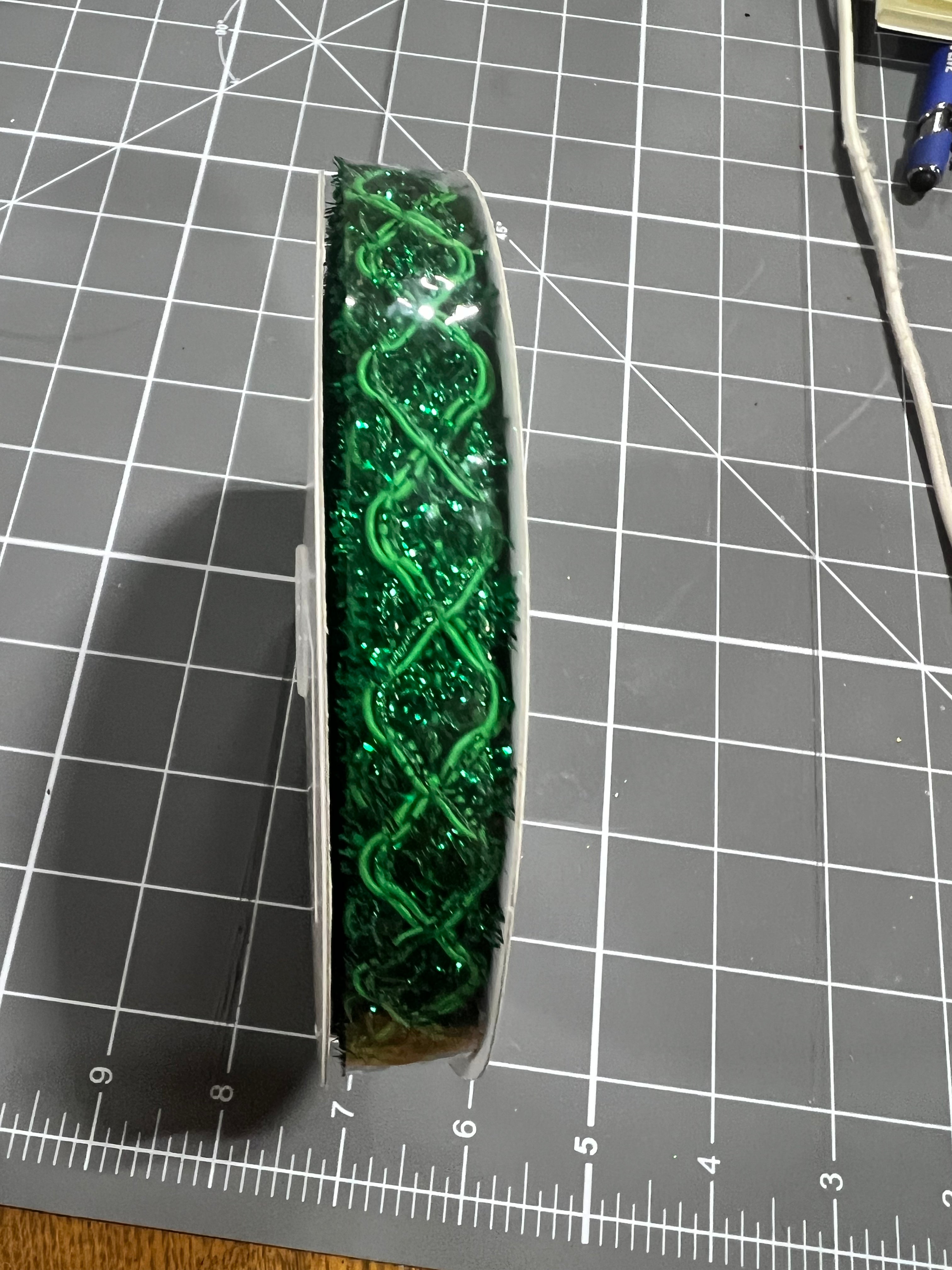 5/8” x 10Y emerald green tinsel open weave Wired Ribbon - RN592006