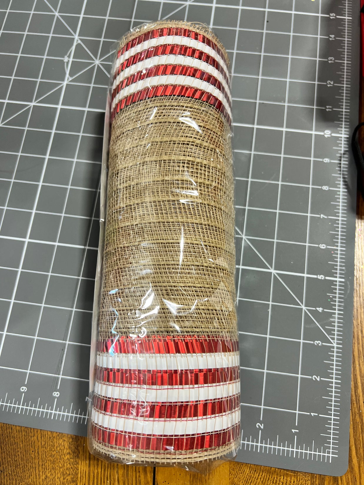 10" x 10Y tan foil boarder stripe mesh - RY803778