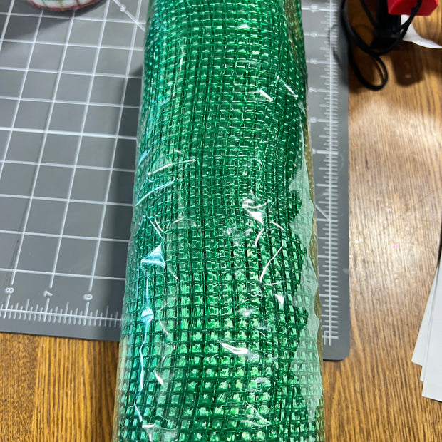 10"X10YD HORIZONTAL WIDE STRIPE MESH - EMERALD GREEN - RE890006