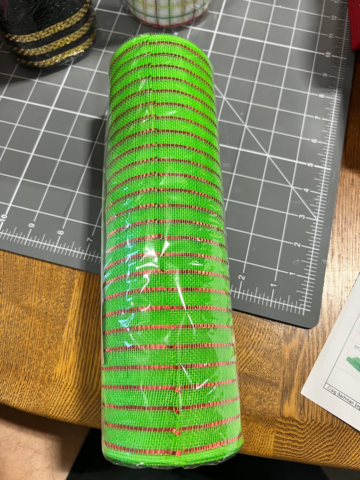 10" x 10Y lime green and red tinsel fine weave mesh - RY501670