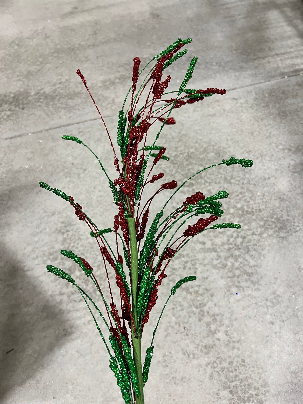 32”H glittered cattail pick - DCSP2053RDEM