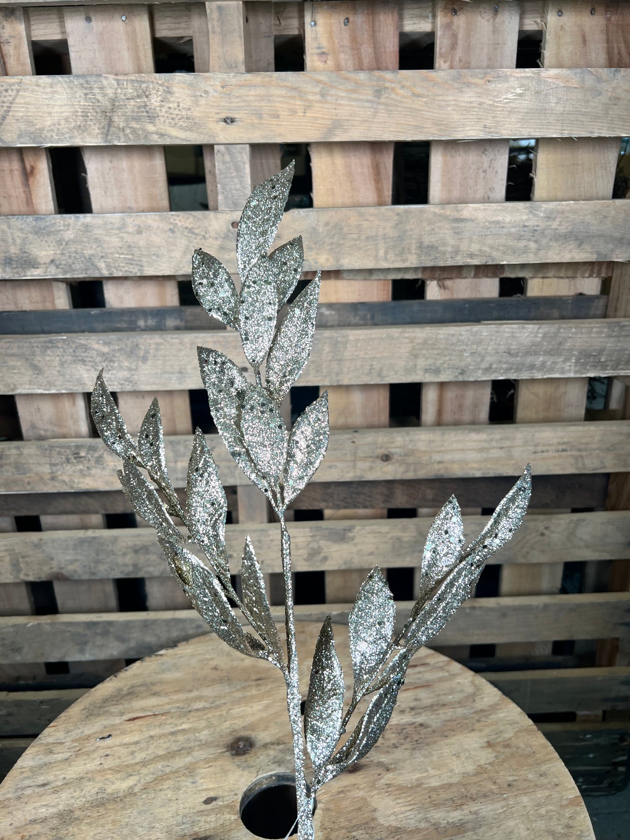 29" champagne glitter bay leaf spray - DCSP2760CH