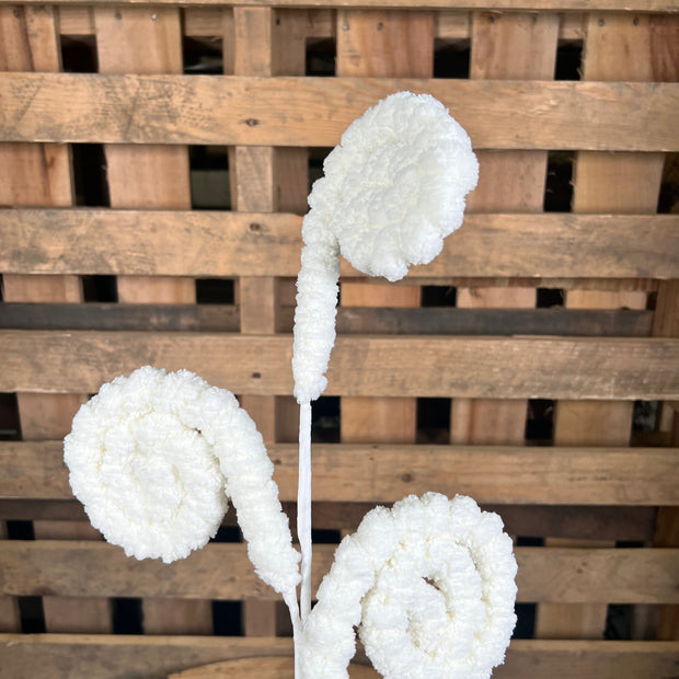 24" Fuzzy white curl spray - DCSP5059WH