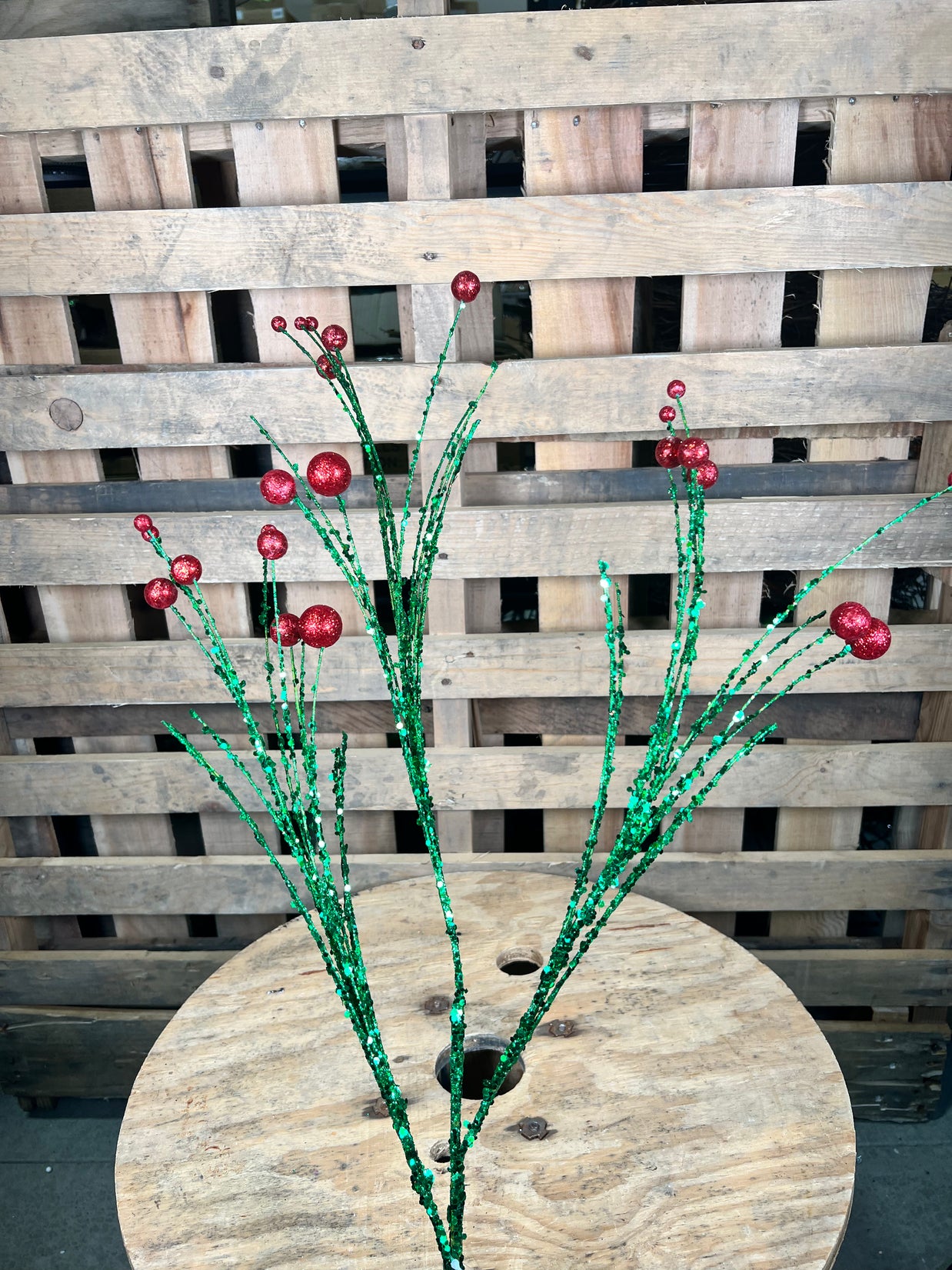 35"  GREEN AND RED TWIG BALL SPRAY - DCSP264GNRD