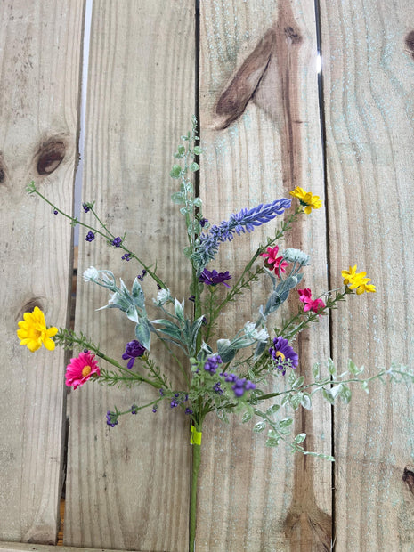 18" Daisy spray , wreath embellishment, spring floral, 63502SP18 - MBcraftssupplyco